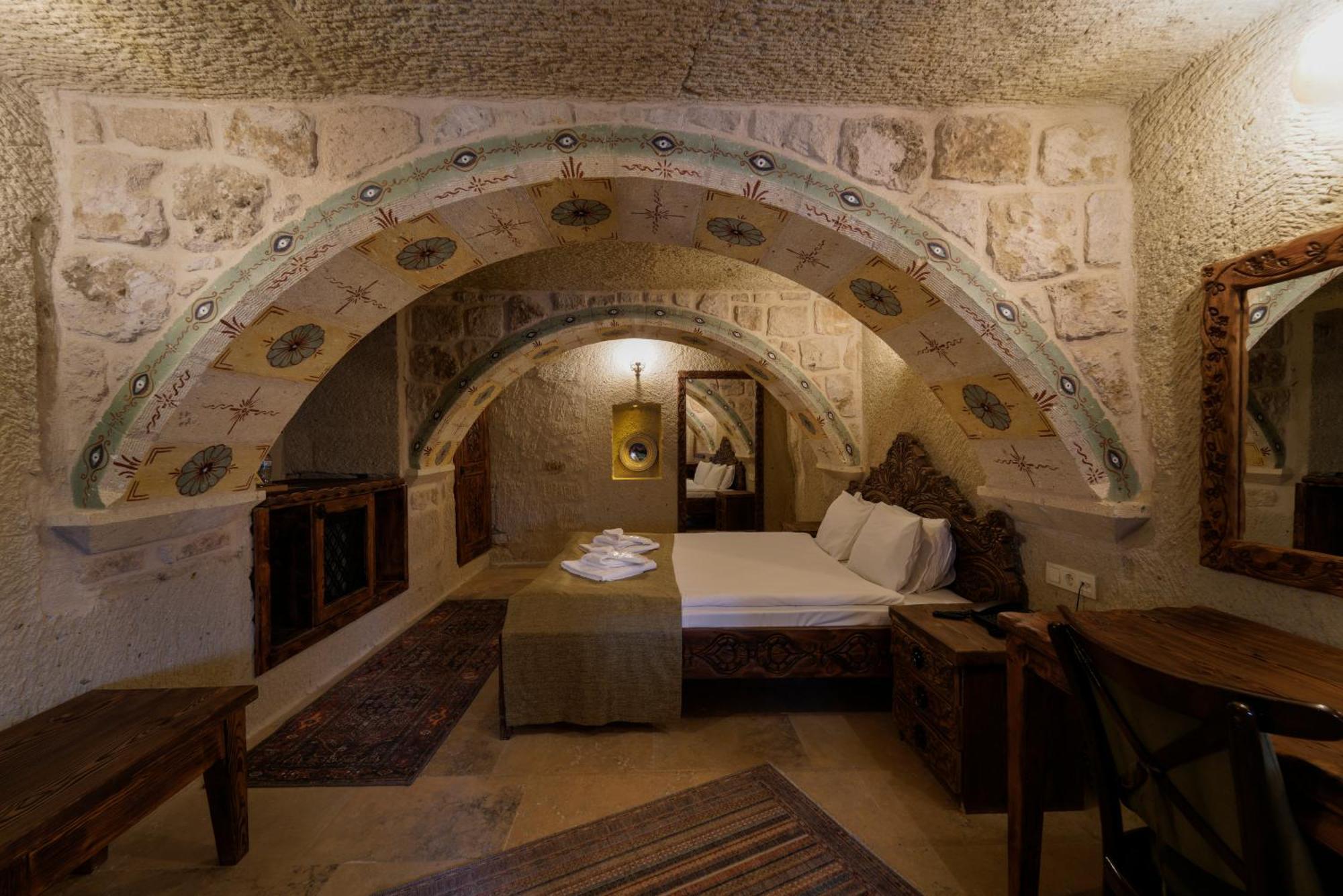 Capp Royal Cave Hotel Ürgüp Bagian luar foto