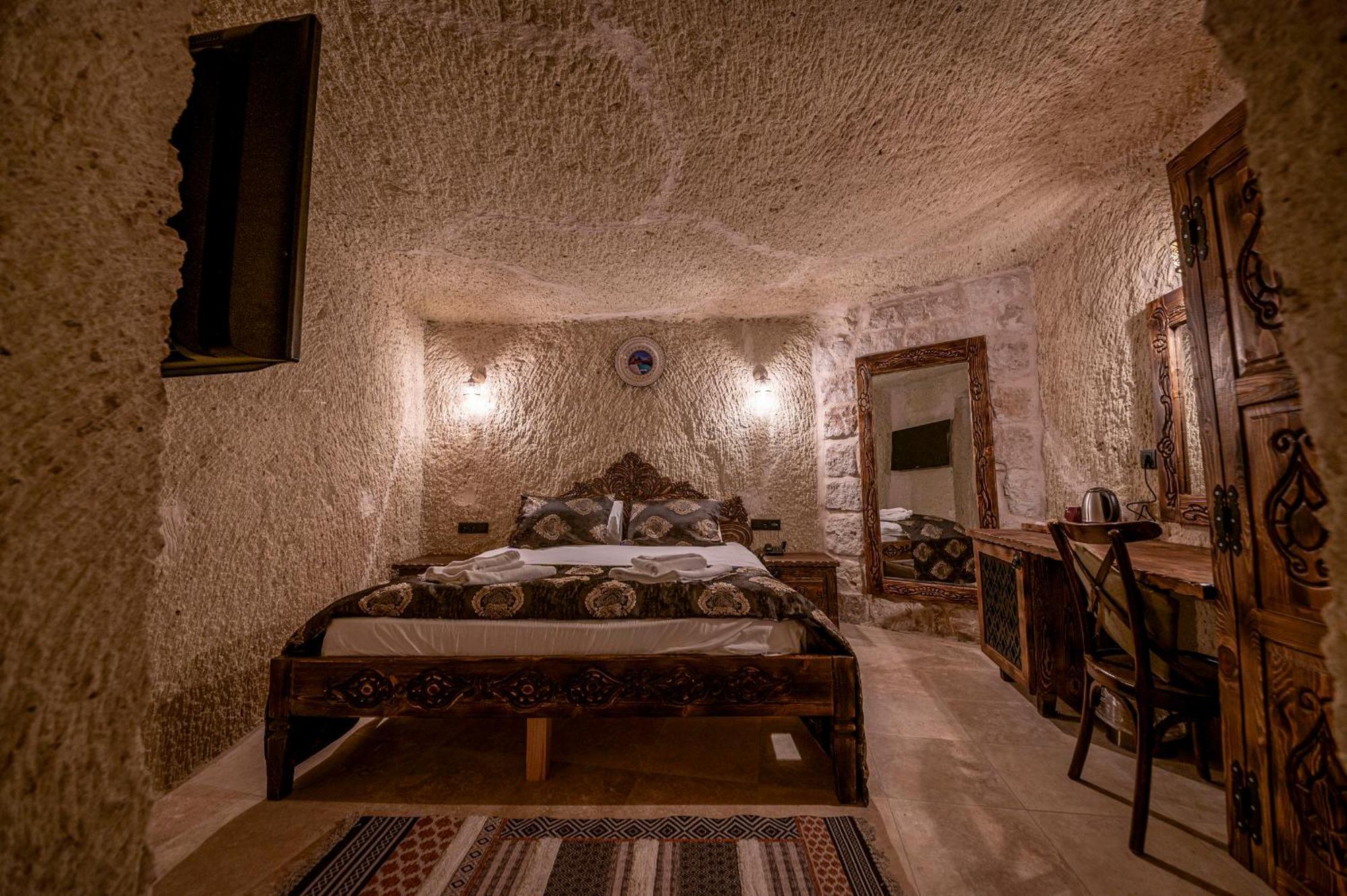 Capp Royal Cave Hotel Ürgüp Bagian luar foto
