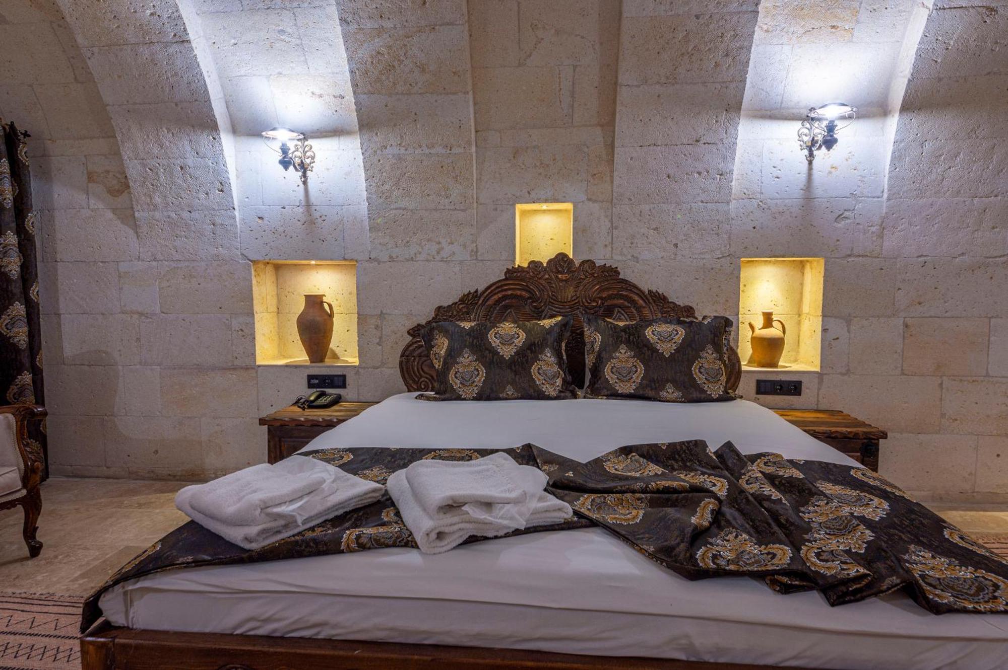 Capp Royal Cave Hotel Ürgüp Bagian luar foto