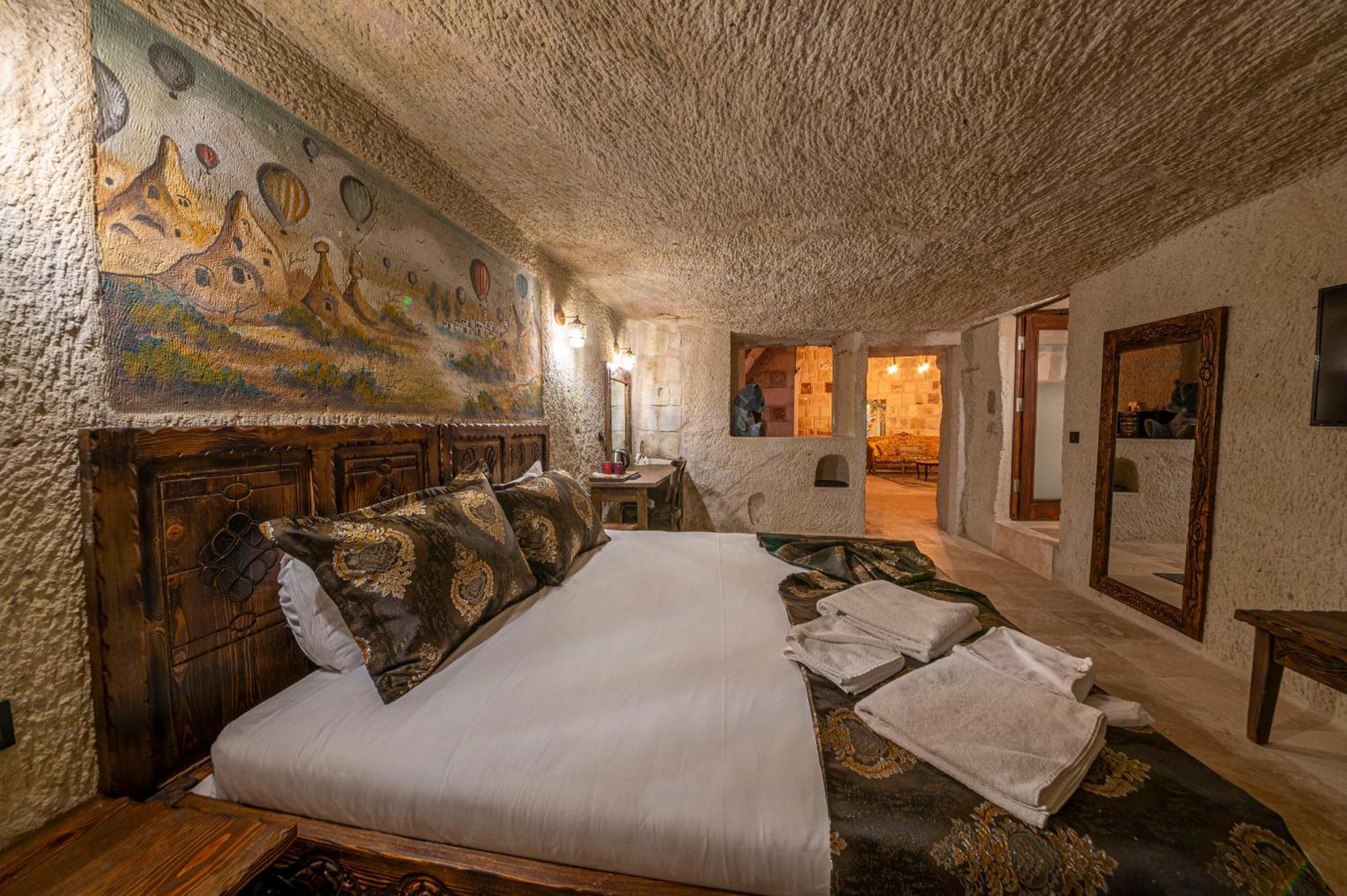 Capp Royal Cave Hotel Ürgüp Bagian luar foto