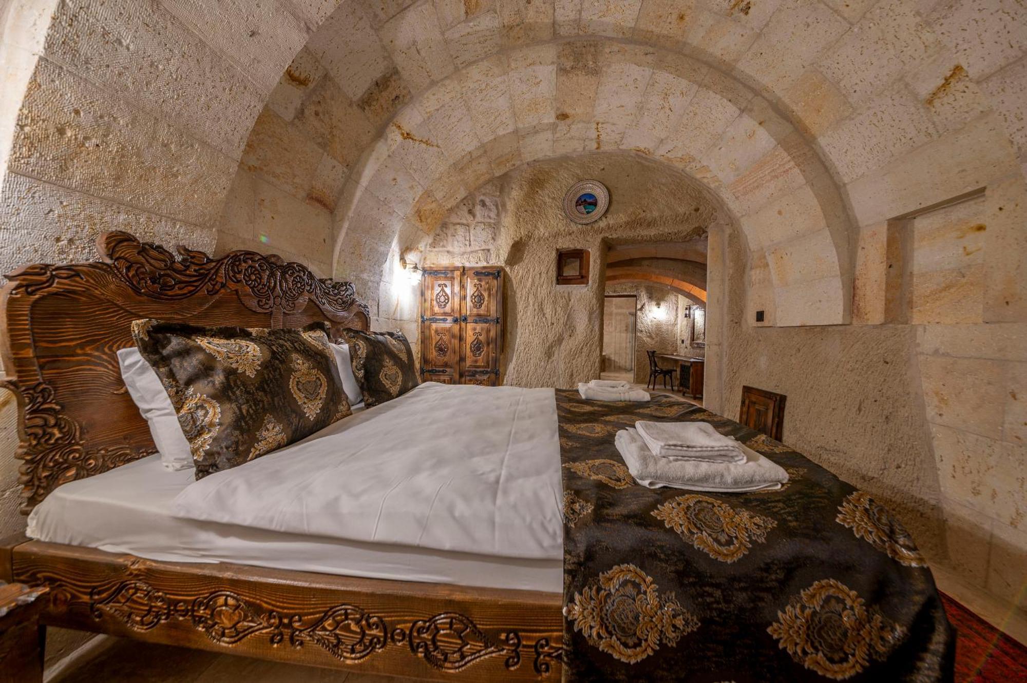 Capp Royal Cave Hotel Ürgüp Bagian luar foto
