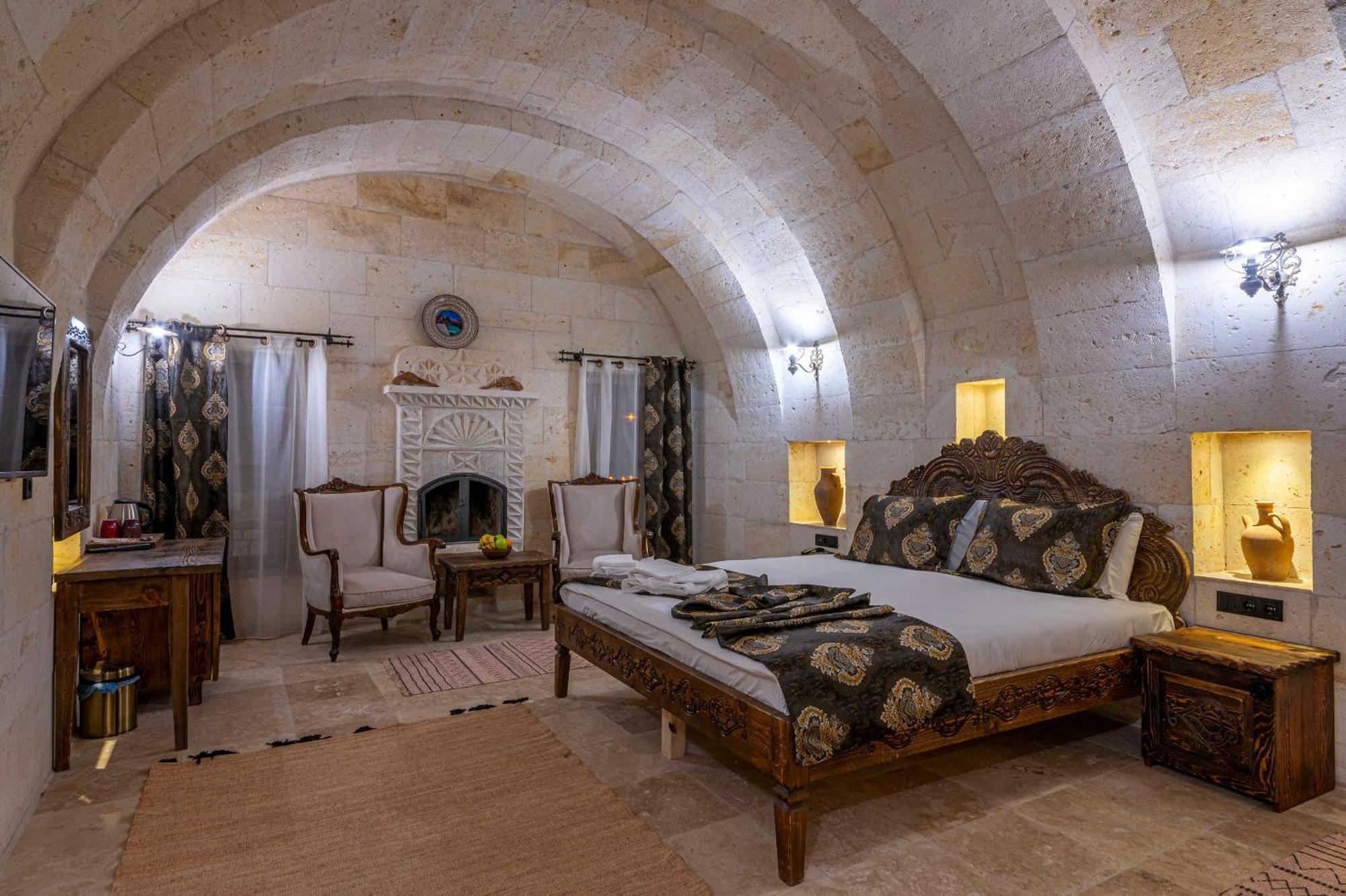 Capp Royal Cave Hotel Ürgüp Bagian luar foto