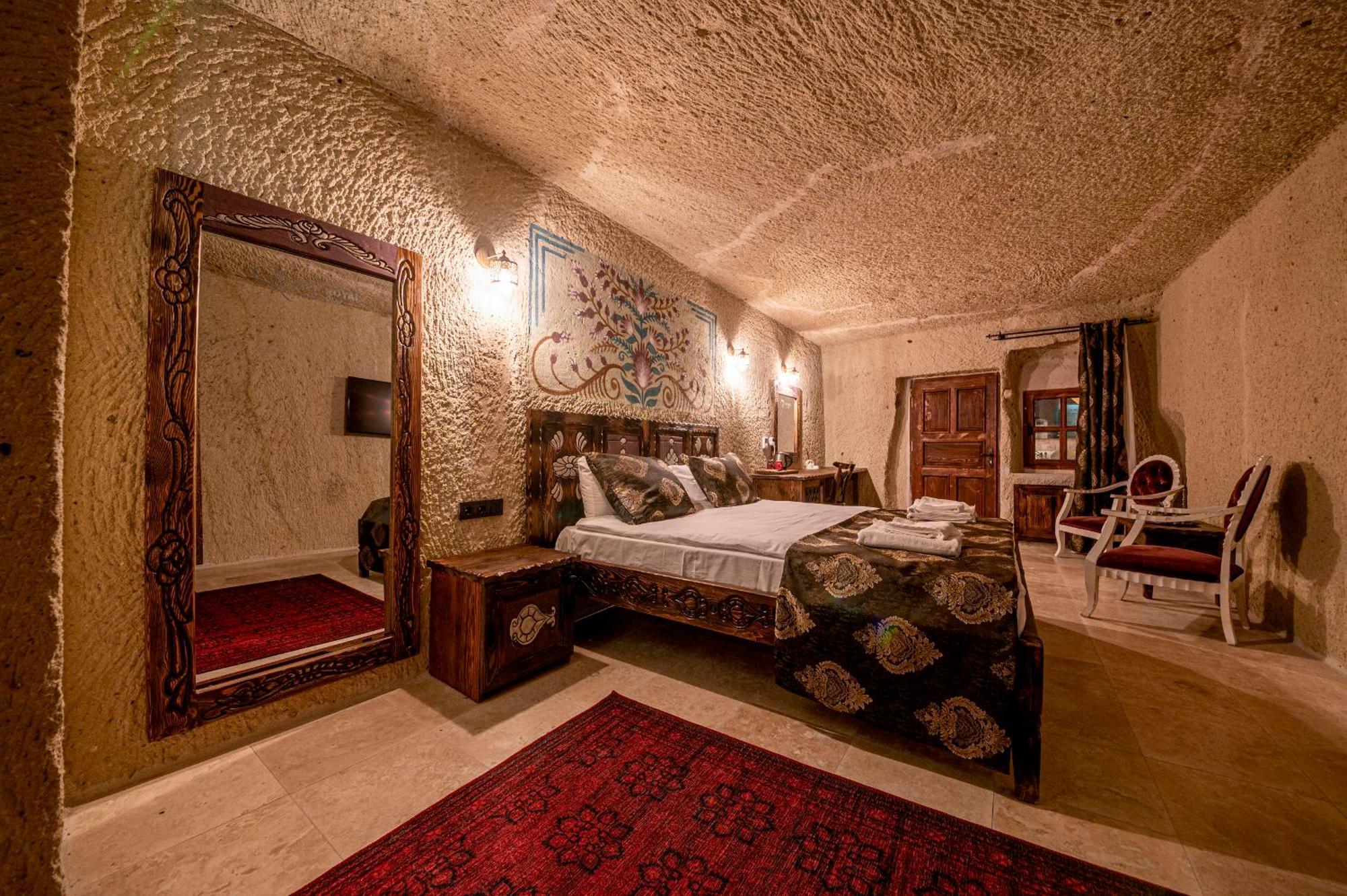 Capp Royal Cave Hotel Ürgüp Bagian luar foto