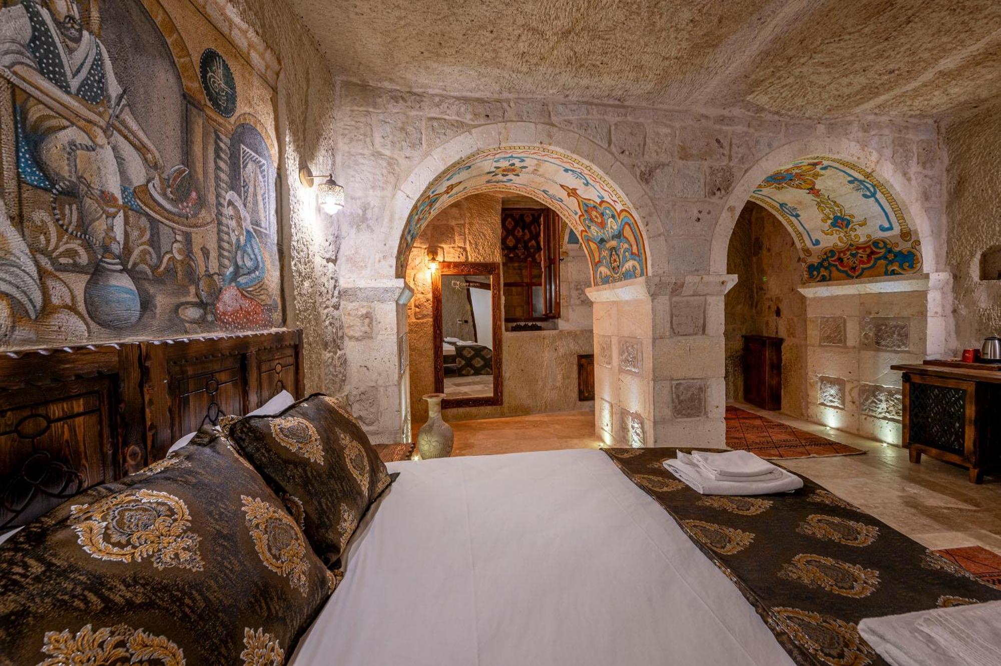 Capp Royal Cave Hotel Ürgüp Bagian luar foto