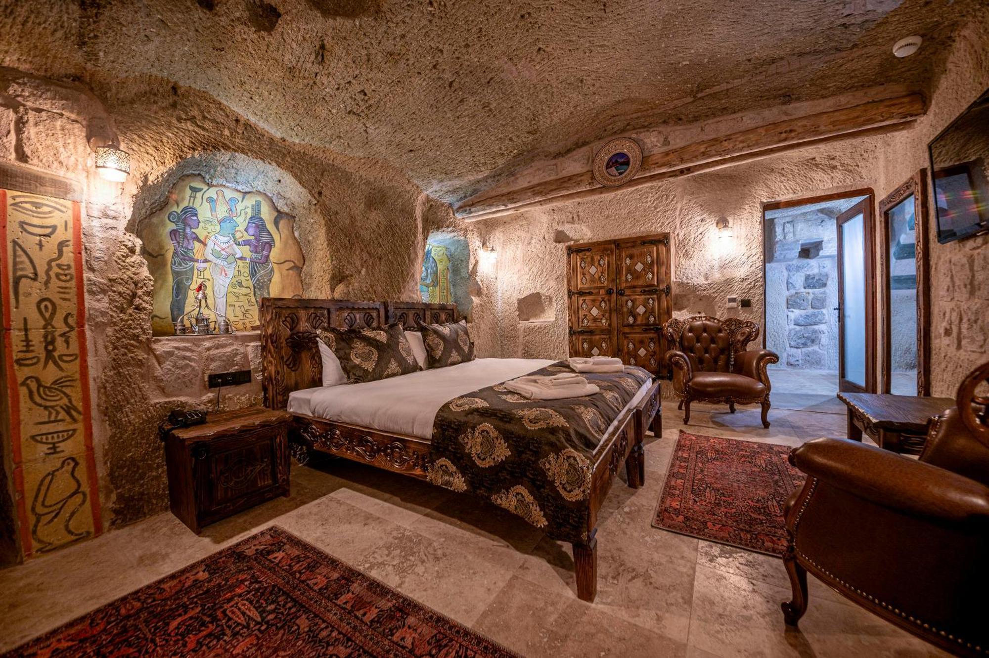 Capp Royal Cave Hotel Ürgüp Bagian luar foto