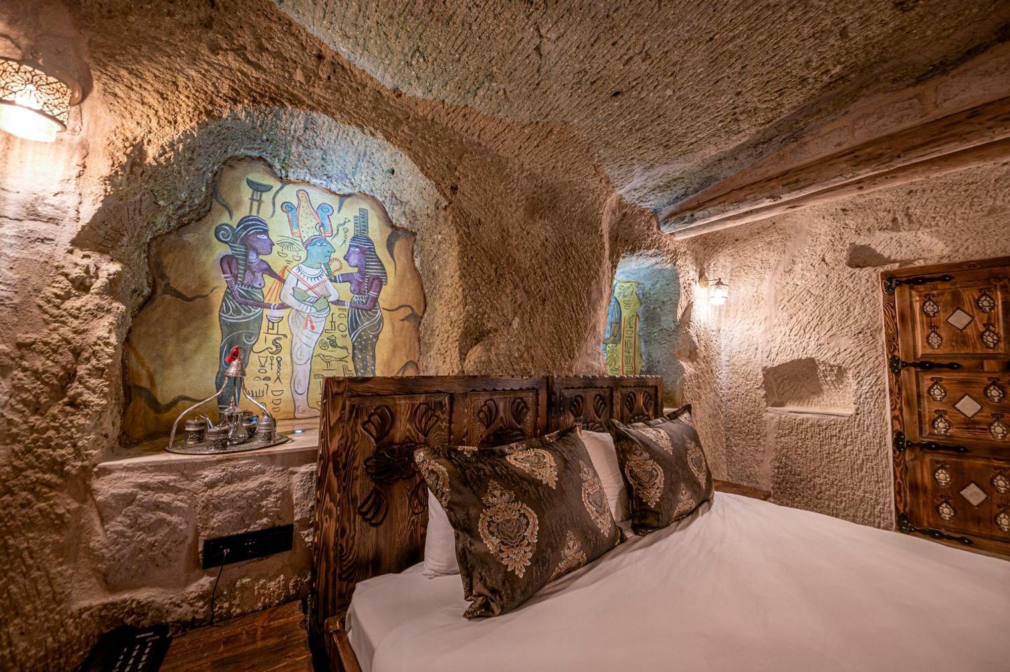 Capp Royal Cave Hotel Ürgüp Bagian luar foto