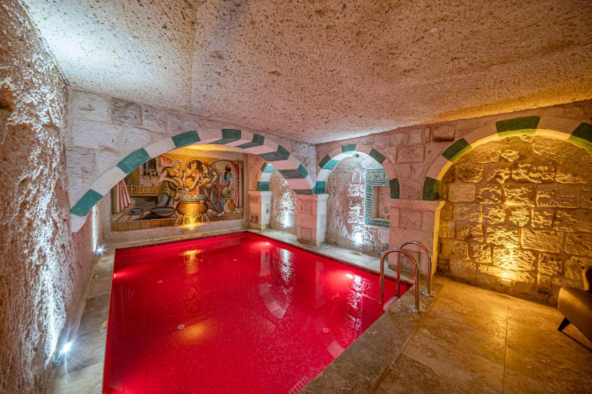 Capp Royal Cave Hotel Ürgüp Bagian luar foto