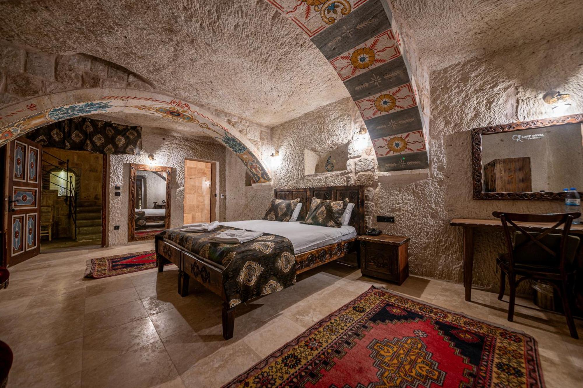Capp Royal Cave Hotel Ürgüp Bagian luar foto